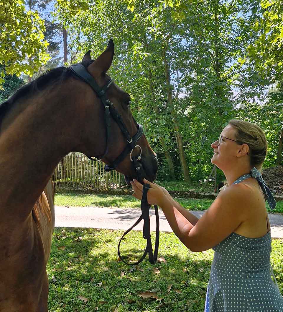 Carina Vogt mit ihrem Pferd